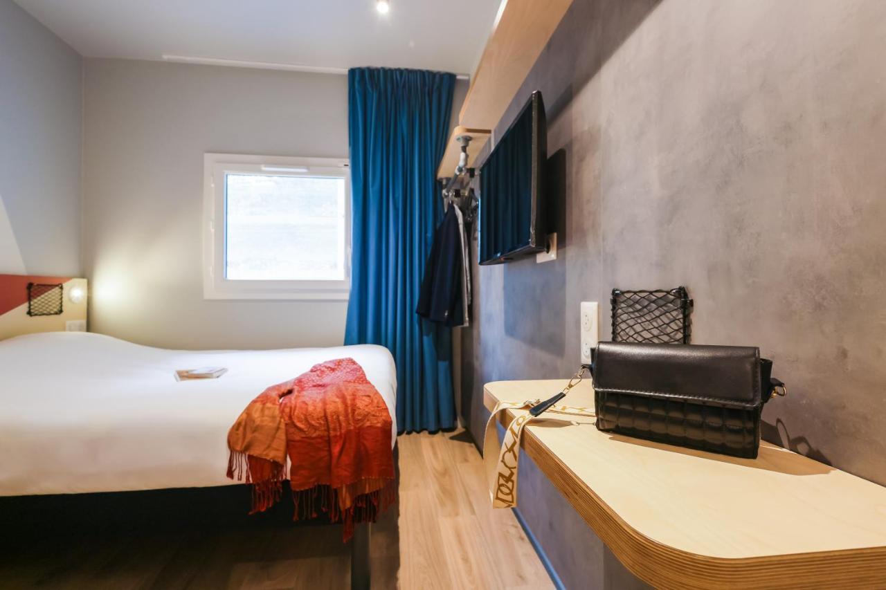 Ibis Budget ,hotel En Travaux, Photos Non Contractuelles