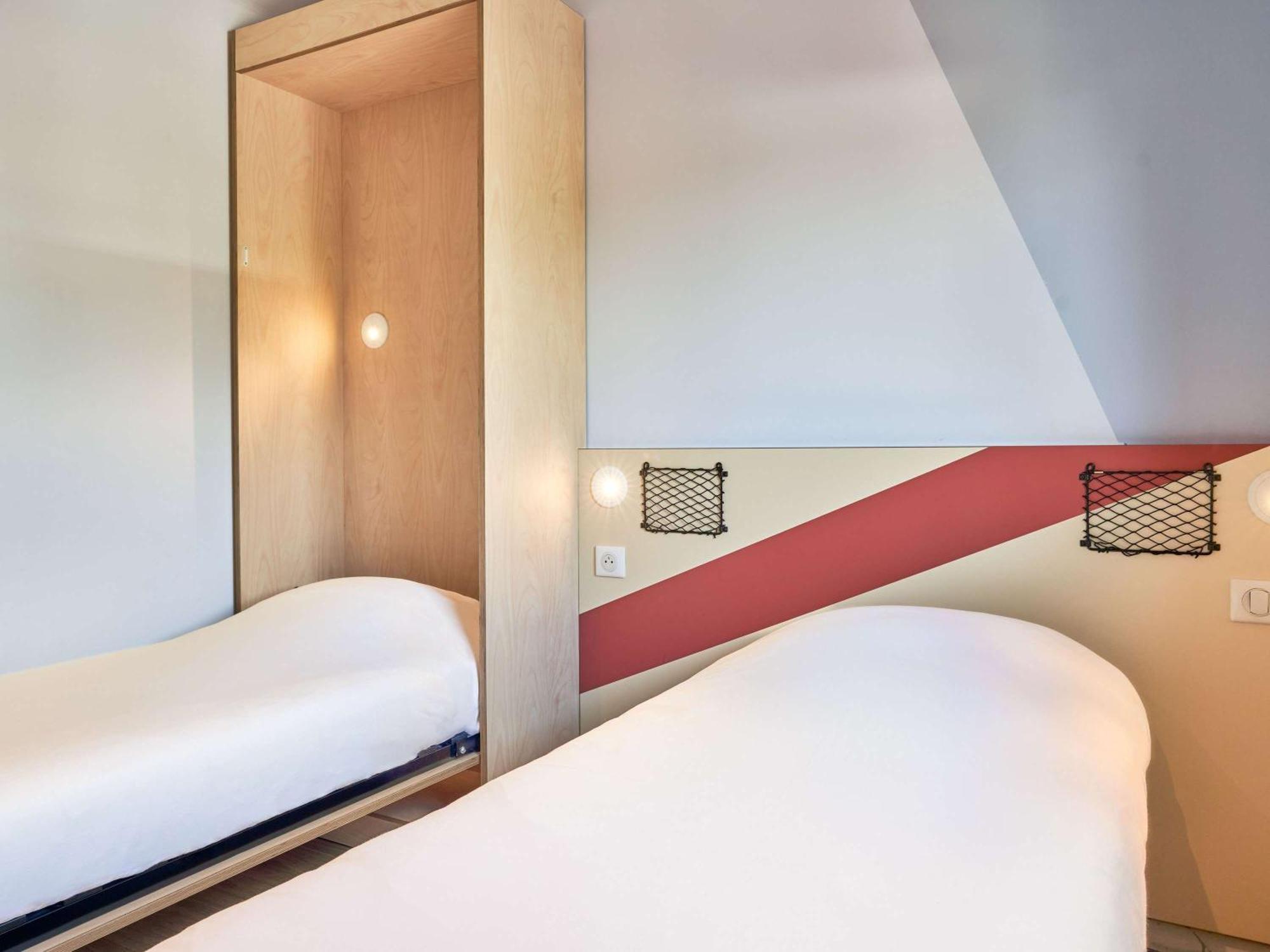 Ibis Budget ,hotel En Travaux, Photos Non Contractuelles 2* Villemomble